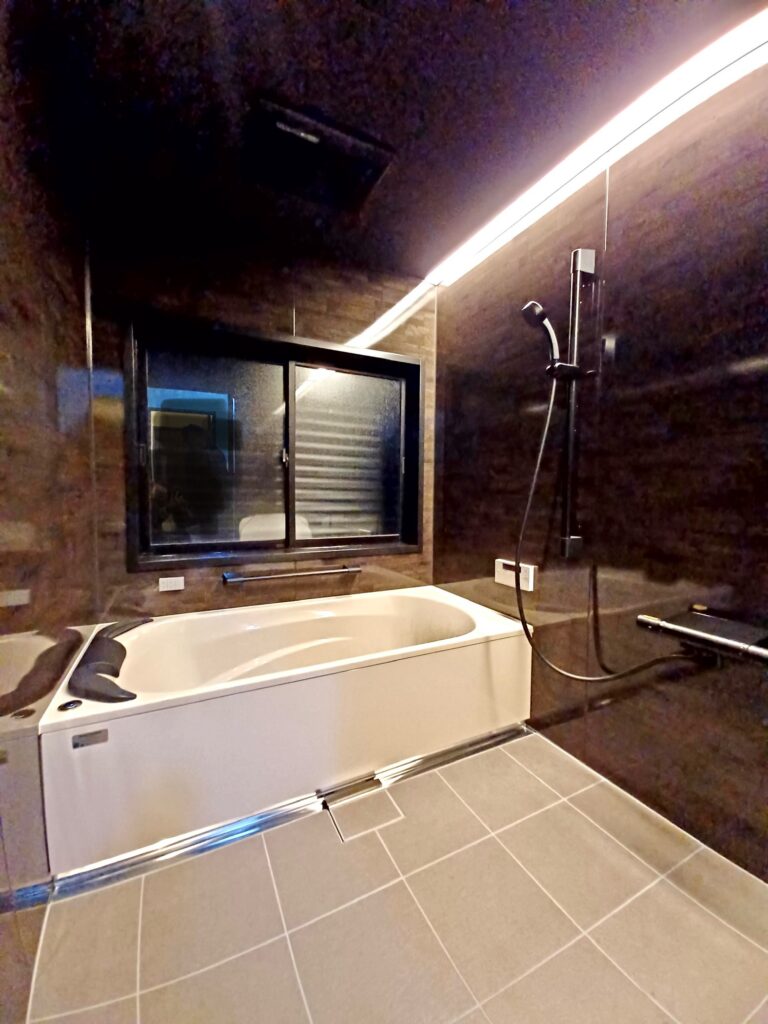 安佐南区戸建て O様邸リフォーム完工<浴室>